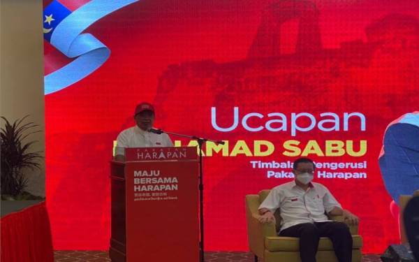 Mohamad Sabu berucap pada Majlis Pelancaran Pelan Tindakan 'Maju Bersama Harapan' di sini pada Rabu.