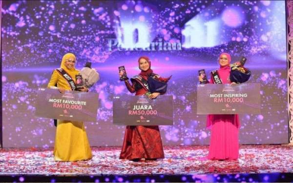 Pemenang Pencarian Nona Superwoman pada pentas akhir program tersebut pada Rabu
