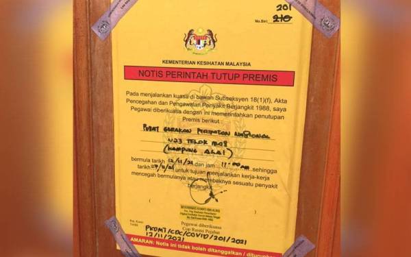 Notis penutupan bilik gerakan PN bagi DUN Telok Mas pada Jumaat.