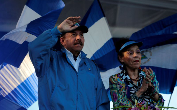 Presiden Daniel Ortega dan isterinya tidak dibenarkan memasuki AS sebagai tindak balas terhadap perlakuan "penindasan dan cacian" yang didakwa dilakukan Nicaragua.- Foto fail Reuters 