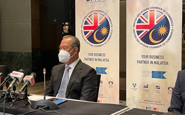 Muhyiddin pada sidang media Program Pertemuan Bersama British Malaysia Chamber of Commerce (Roundtable Meeting) dan Dialog Pemulihan Negara pada Rabu.