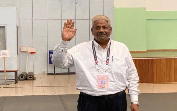 Abdul Hamid menjadi calon Bebas bagi DUN Bukit Katil yang menyaksikan pertembungan empat penjuru.