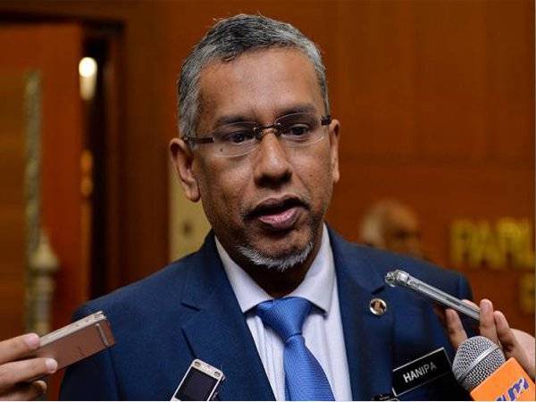 Mohamed Hanipa. - Foto Gambar fail Awani