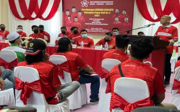 Armizan berucap ketika merasmikan Persidangan Armada Bersatu Bahagian Papar di Dewan Lok Kawi Heighty, Kinarut, Papar.