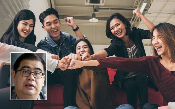 Generasi muda perlu lebih kompetitif dan mempunyai idea yang boleh diterima setiap ahli sekiranya mahu diangkat memegang jawatan tinggi dalam sesebuah parti di negara ini. -Gambar hiasan 123RF (Gambar kecil: Awang Azman)