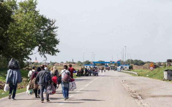 Angka migran antarabangsa di seluruh dunia meningkat lebih tiga kali ganda kepada 281 juta pada 2020 berbanding 84 juta pada 1970. Foto hiasan 123RF