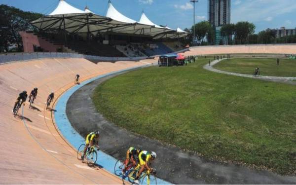 Velodrom Kuala Lumpur dibuka semula selepas empat tahun tidak digunakan.