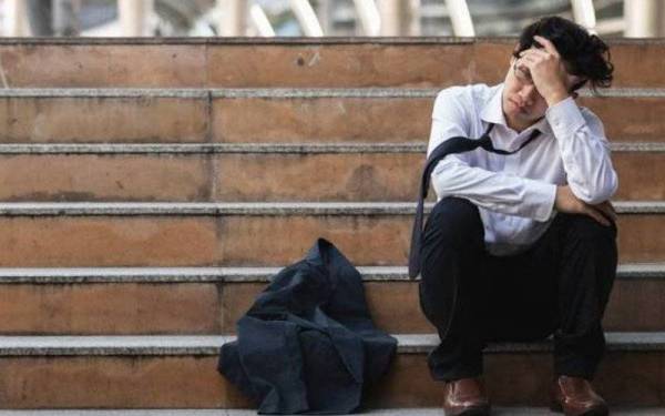 Bilangan penganggur di Malaysia menurun 3.4 peratus kepada 705,000 orang pada Oktober tahun ini daripada 729,600 orang pada bulan sebelumnya, susulan lebih banyak aktiviti ekonomi dibenarkan kembali beroperasi, menurut Statistik Tenaga Buruh Malaysia, Oktober 2021. - Foto 123rf