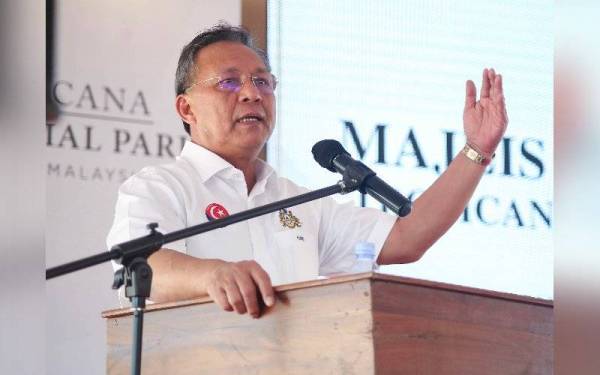 Hasni ketika berucap pada Majlis Pecah Tanah Projek Pembangunan Perindustrian Tropicana Industrial Park di sini pada Khamis