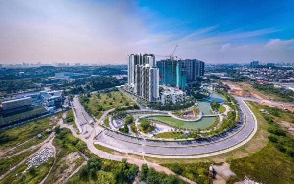 Pembangunan Alira di kawasan Metropark, Subang dengan nilai GDV RM316.2 juta.