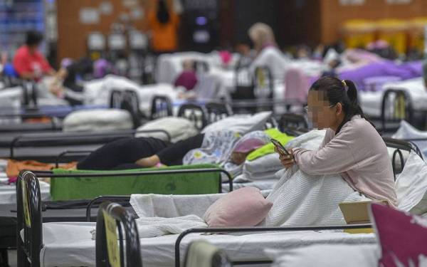 Keadaan terkini pesakit positif COVID-19 di Dewan A Pusat Kuarantin dan Rawatan Covid-19 (PKRC) Bersepadu MAEPS 2.0 pada hari genap setahun PKRC tersebut diwujudkan hari ini.