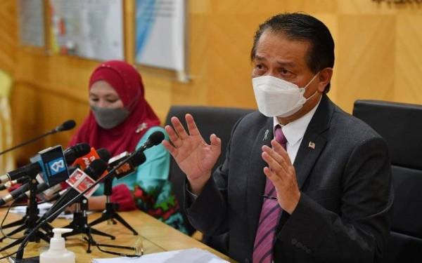 Dr Noor Hisham (kanan) pada Sesi Libat Urus Rang Undang-Undang (RUU) Pindaan Akta 342 Bersama para pengamal Media di Kementerian Kesihatan pada Selasa. Foto Bernama