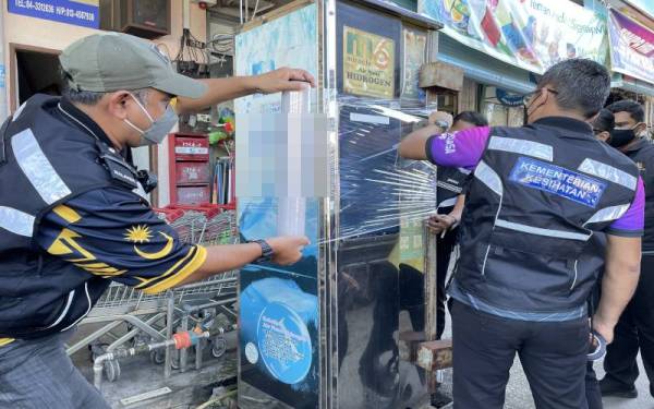 Sebanyak 125 buah mesin jual air bernilai RM875,000 disita kerana tiada kebenaran operasi dari KKM dalam Ops Sita.