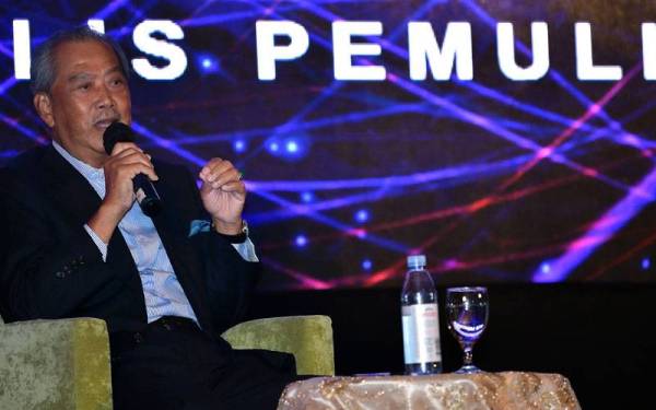 Pengerusi Majlis Pemulihan Negara (MPN), Tan Sri Muhyiddin Yassin pada sesi Town Hall pada Majlis Pemulihan Negara pada Rabu. - Foto Bernama
