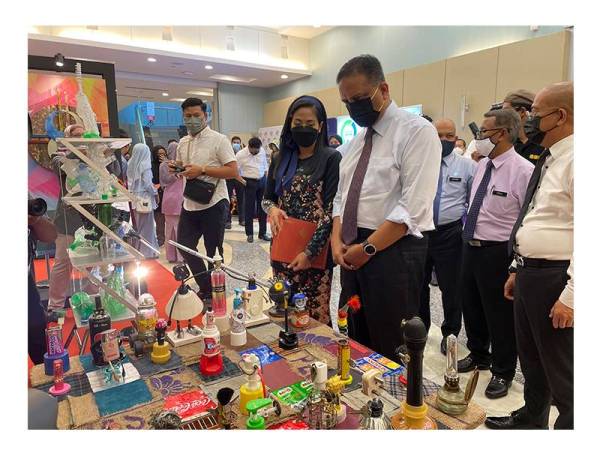 Pameran karya Waste of Art 2021.