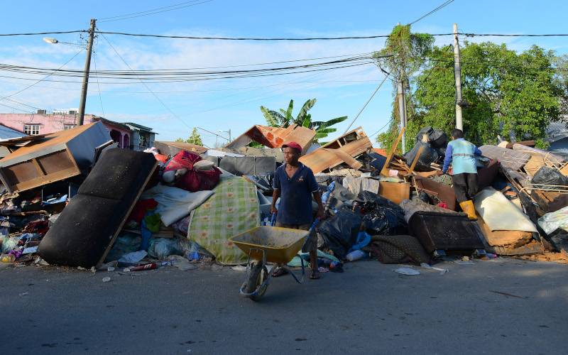 Sebahagian besar penduduk mengakui bahawa kerja-kerja membersihkan kediaman amat memenatkan.