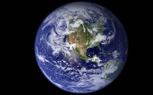 Bumi berputar lebih cepat berbanding kira-kira 50 tahun lalu. - Foto NASA