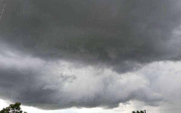 MetMalaysia meramalkan hujan berterusan di timur Sabah (27 Disember hingga 2 Januari), di barat Sarawak (29 hingga 31 Disember) serta di Johor, Pahang, Terengganu dan Kelantan (30 Disember hingga 2 Januari). - Foto 123RF