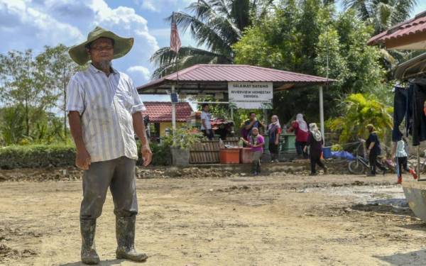 Ja’apar menyifatkan tragedi banjir itu sebagai bencana besar kali kedua selepas kali terakhir berlaku pada 50 tahun lepas.  - Foto Bernama