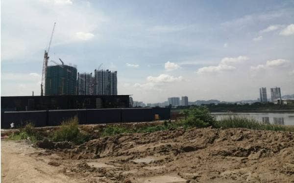 Kolam takungan Nanyang.