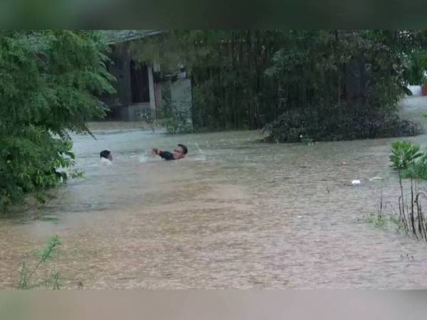 Enam stesen sungai utama di Terengganu menunjukkan trend menaik dan diramalkan melepasi paras bahaya pada petang Khamis sekiranya hujan berterusan. Gambar hiasan