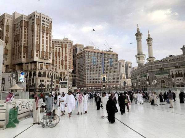 Bakal jemaah umrah yang tidak dapat mengerjakan ibadah itu bermula 8 Januari ini akan mendapat bayaran balik atau dijadualkan semula perjalanan mereka. - Gambar hiasan 