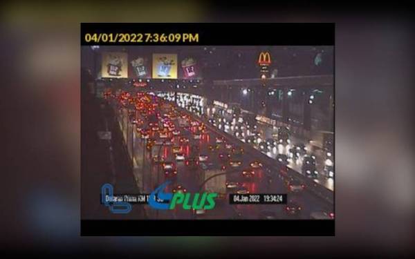 Gambar CCTV yang dirakam di beberapa kawasan sekitar Lebuh Raya Baru Lembah Klang (NKVE)