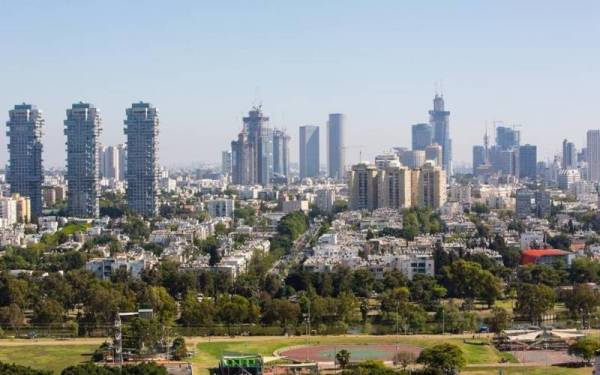 Antara dua hingga empat juta penduduk Israel dijangka dijangkiti dengan Covid-19. - Foto Getty Images