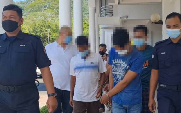 Viral Lelaki Dimandikan Macam Jenazah, Didenda RM4k Penjara 10 Hari