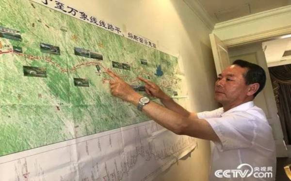 Li Bin Paparkan Zon UXO di pergunungan Laos.