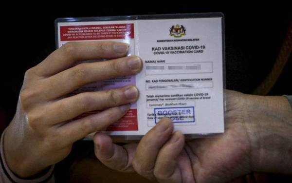 Jabatan Kesihatan Negeri Kelantan menerima empat aduan daripada sumber berbeza berkenaan pengeluaran kad vaksinasi disyaki palsu oleh sebuah klinik swasta di Kota Bharu. (Gambar hiasan) - Foto Bernama