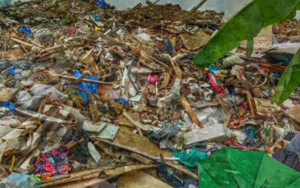 Tanah milik KPM dijadikan tapak pembuangan sampah haram.