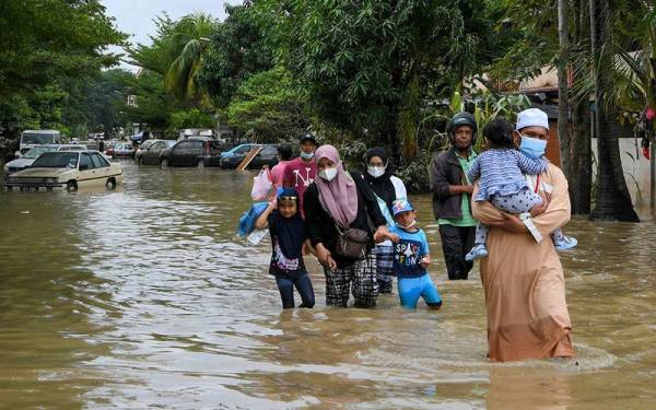 Dokumen laporan khas impak banjir yang melanda negara pada Disember lalu dijangka akan dikeluarkan oleh Jabatan Perangkaan Malaysia (DOSM) pada minggu hadapan. (Gambar hiasan) - Foto Bernama