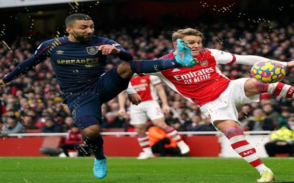 Dyche menyifatkan kejayaan mencuri satu mata dari utara London merupakan perkembangan positif buat Burnley.