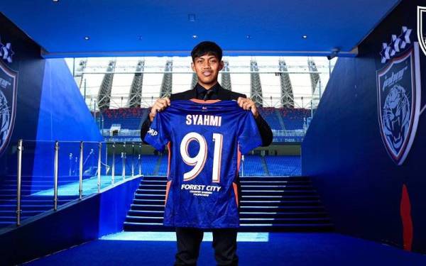 Syahmi diperkenal secara rasmi sebagai pemain baharu JDT minggu lalu.