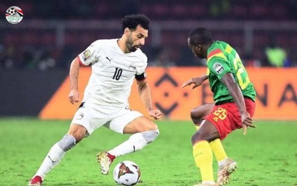 Aksi Mohamed Salah ketika Mesir berdepan Cameroon dalam aksi separuh akhir Piala Negara-negara Afrika. - Foto Egypt FA