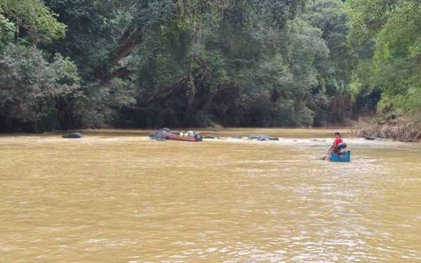 Operasi menyelamat mangsa hilang di Sungai Sugut dilakukan pasukan penyelamat sebaik laporan diterima.
