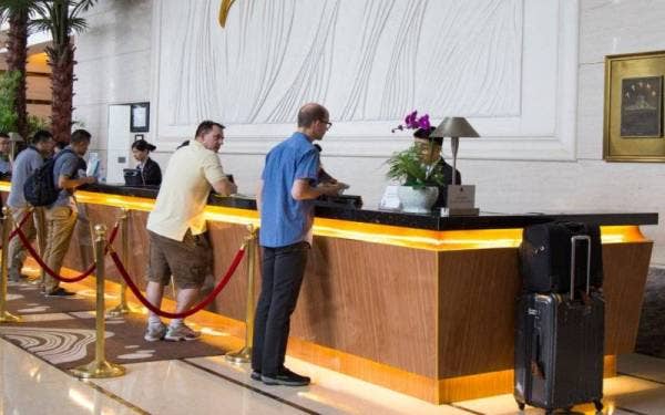 Sebuah hotel di Kota Kinabalu menegaskan wang deposit hampir RM500 hangus jika membatalkan tempahan pada saat-saat akhir dan menukarkannya pada tarikh baharu. - Foto 123rf