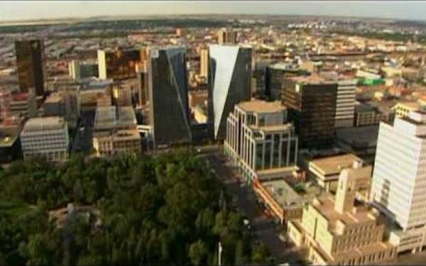 Bandar raya Regina yang terletak dalam wilayah Saskatchewan akan menarik semula pemakaian pelitup muka pada Ahad ini. - Foto YouTube