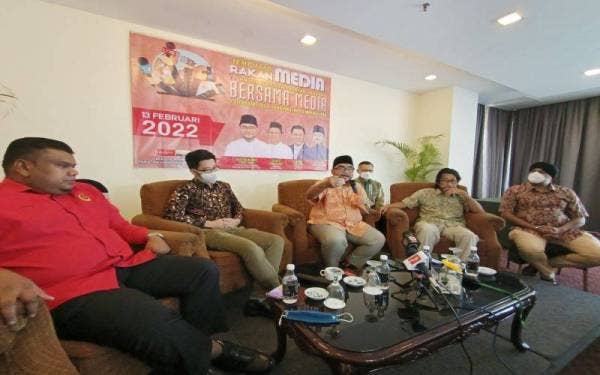 Mujahid bersama pimpinan PH Perak dalam sidang akhbar sempena Majlis Pimpinan PH bersama Media Perak pada Ahad.