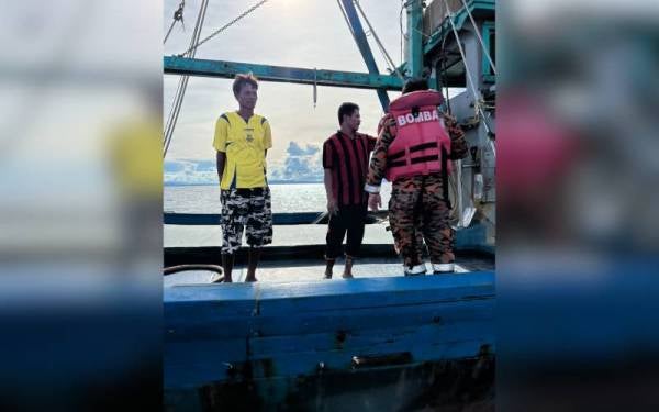 Rakan mangsa yang ditemui pasukan bomba memaklumkan mangsa disedari hilang ketika mereka menurunkan pukat di perairan Pulau Sakar, Lahad Datu.