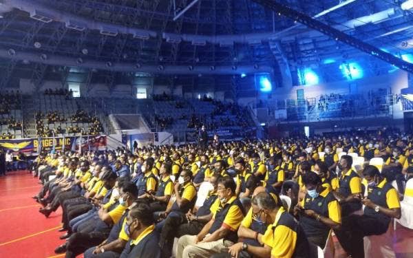 Majlis Pelancaran Briged MIC Johor Stadium Tertutup Educity pada petang Ahad.