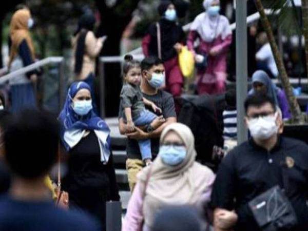 Jumlah terkini penduduk lelaki di Malaysia lebih ramai berbanding perempuan iaitu sebanyak 52.3 peratus daripada 32.4 juta penduduk. - Gambar hiasan