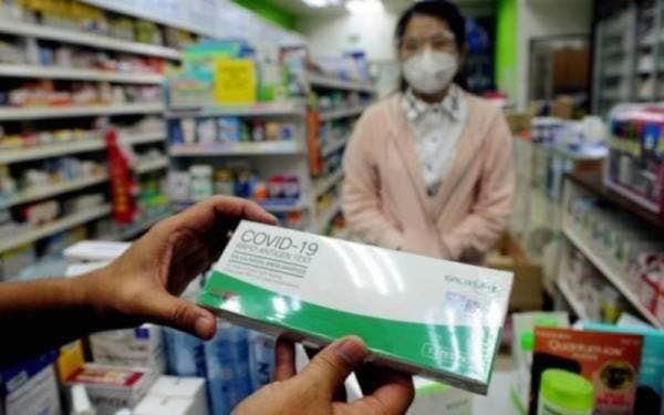 KPDNHEP Melaka memberi jaminan RTK Antigen Covid-19 mencukupi bagi kegunaan rakyat negeri itu. - Gambar hiasan