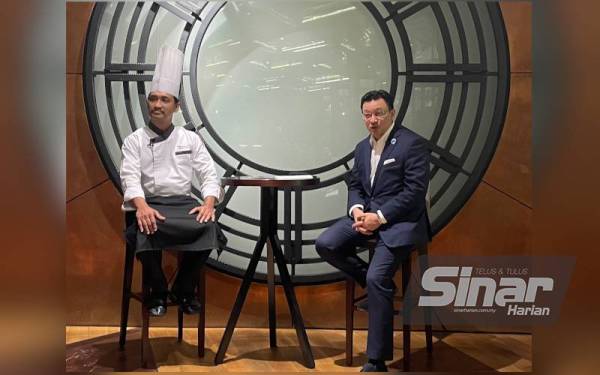 Cef Al-Fithri (dari kiri), Wan Edri dalam sidang akhbar pada Rabu.