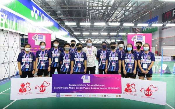 KUBC antara yang menjadi pilihan di pusingan akhir selepas tampil garang pada saingan pusingan ketiga di Cheras dengan membelasah Jinjang BC 15-1 dan Sentul BC 15-0 sekali gus muncul juara kumpulan. - Foto KUBC