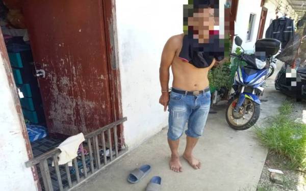 Suspek ditahan di rumah sewanya di Kampung Bambangan, Inanam, Kota Kinabalu.