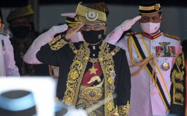 Al-Sultan Abdullah turut menegur isu rasuah di Malaysia yang perlu dipandang serius.