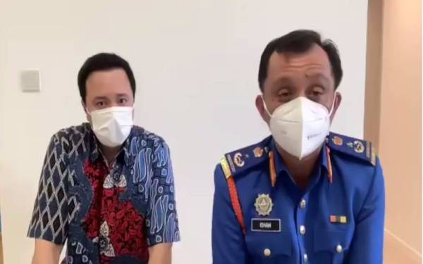 Ahmad Idham (kanan) dan Eizlan sewaktu sidang media yang diadakan secara dalam talian pada Jumaat.