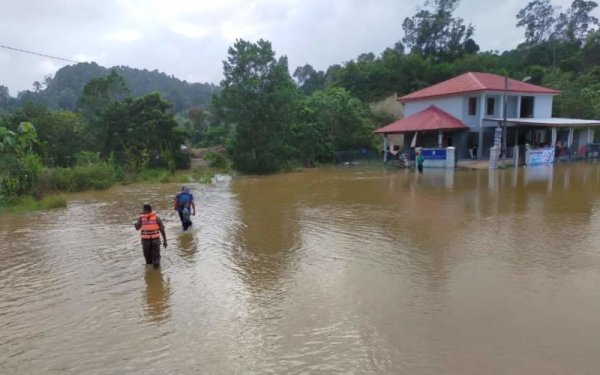 Mangsa banjir di Hulu Terengganu turun kepada 678 orang setakat jam 8 pagi Sabtu.